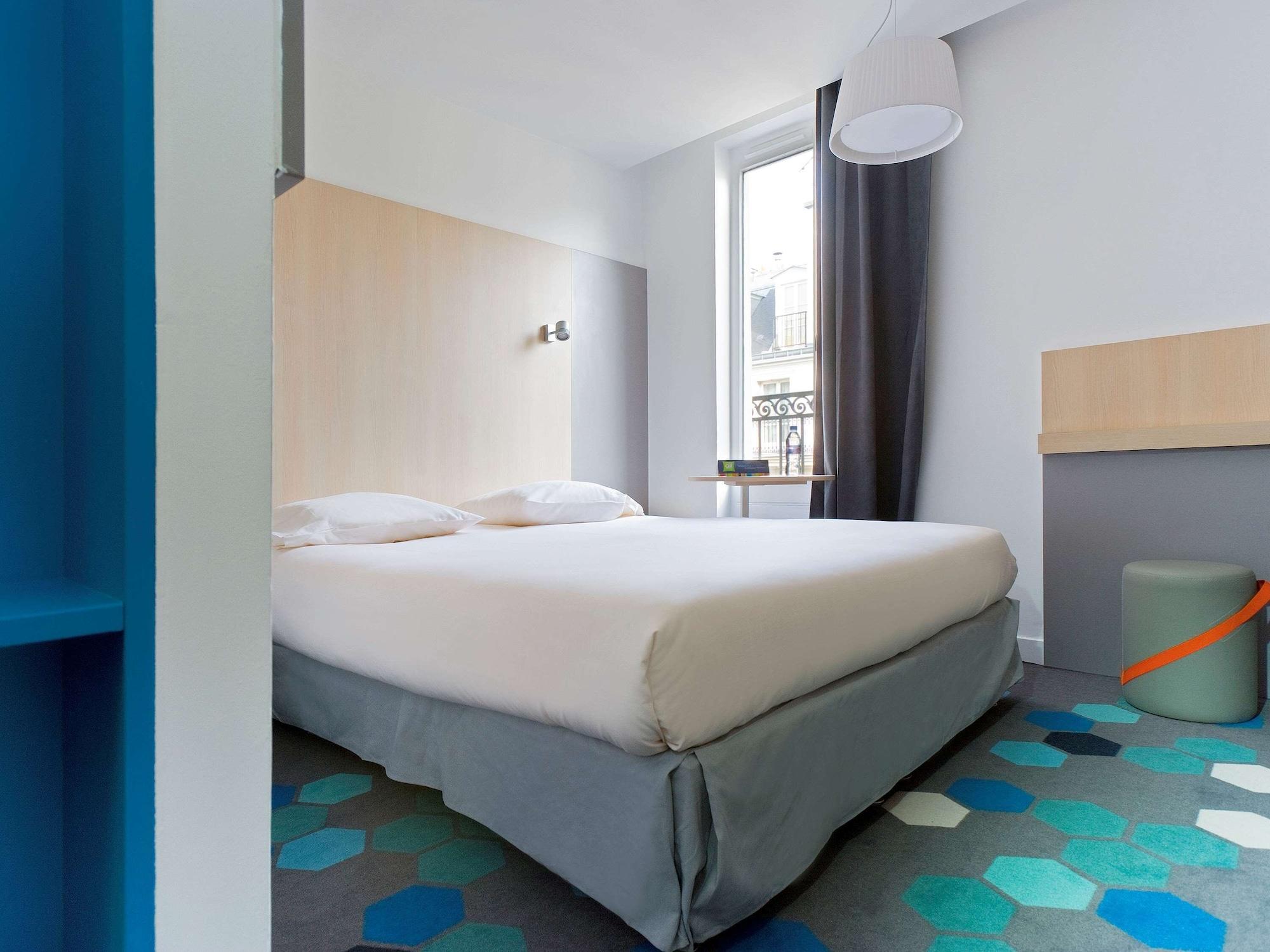 Hotel Ibis Styles Paris Cadet Lafayette Esterno foto