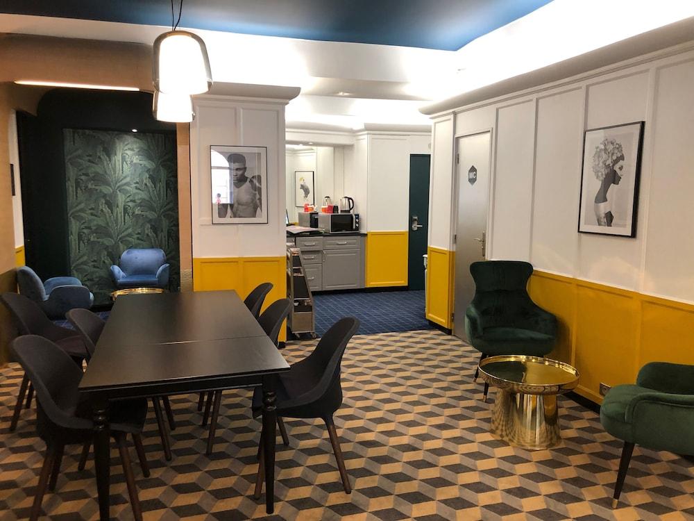 Hotel Ibis Styles Paris Cadet Lafayette Esterno foto