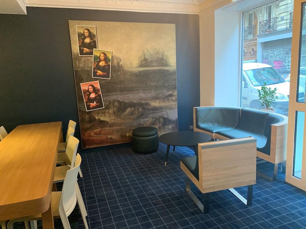 Hotel Ibis Styles Paris Cadet Lafayette Esterno foto