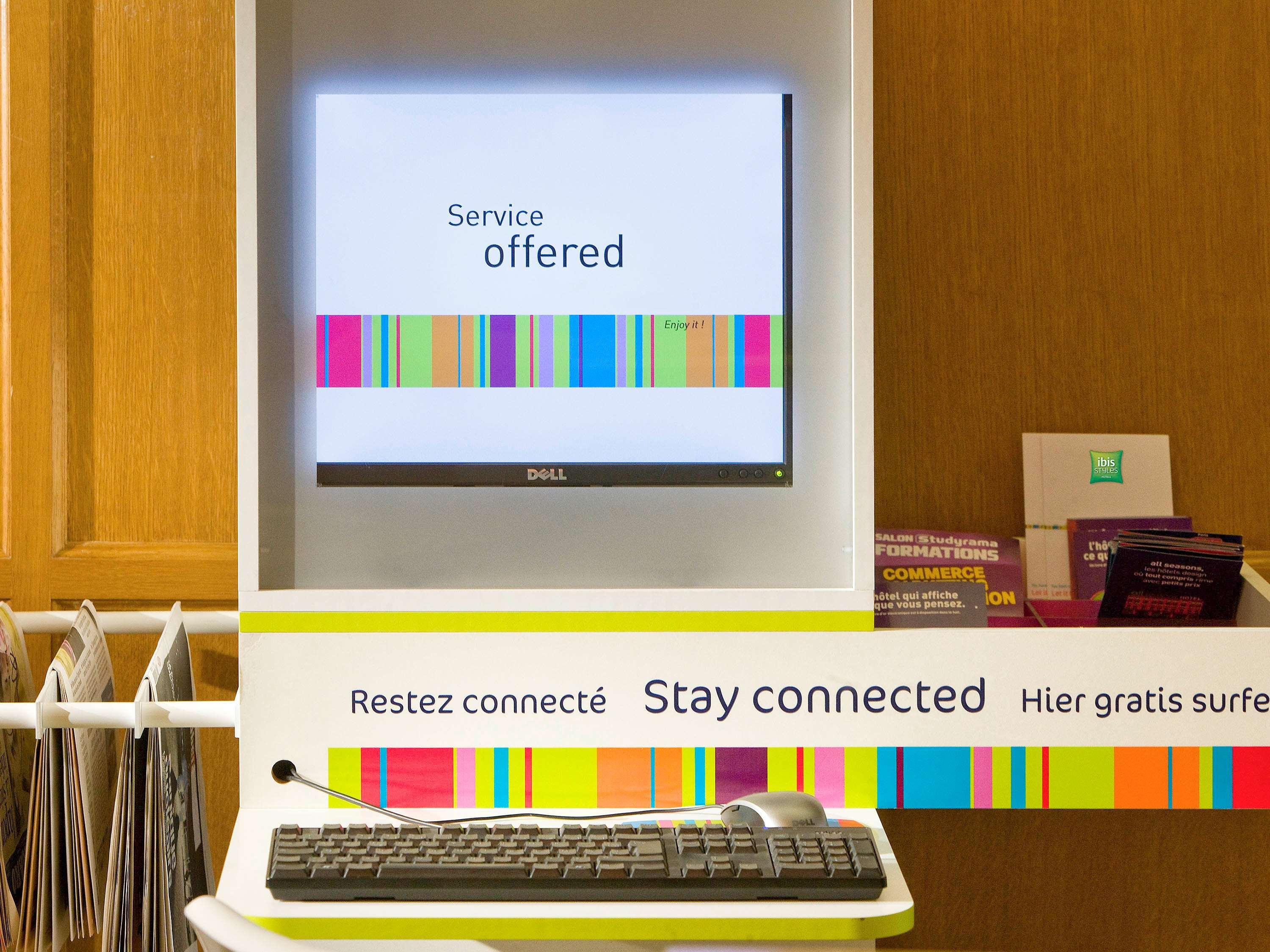 Hotel Ibis Styles Paris Cadet Lafayette Esterno foto