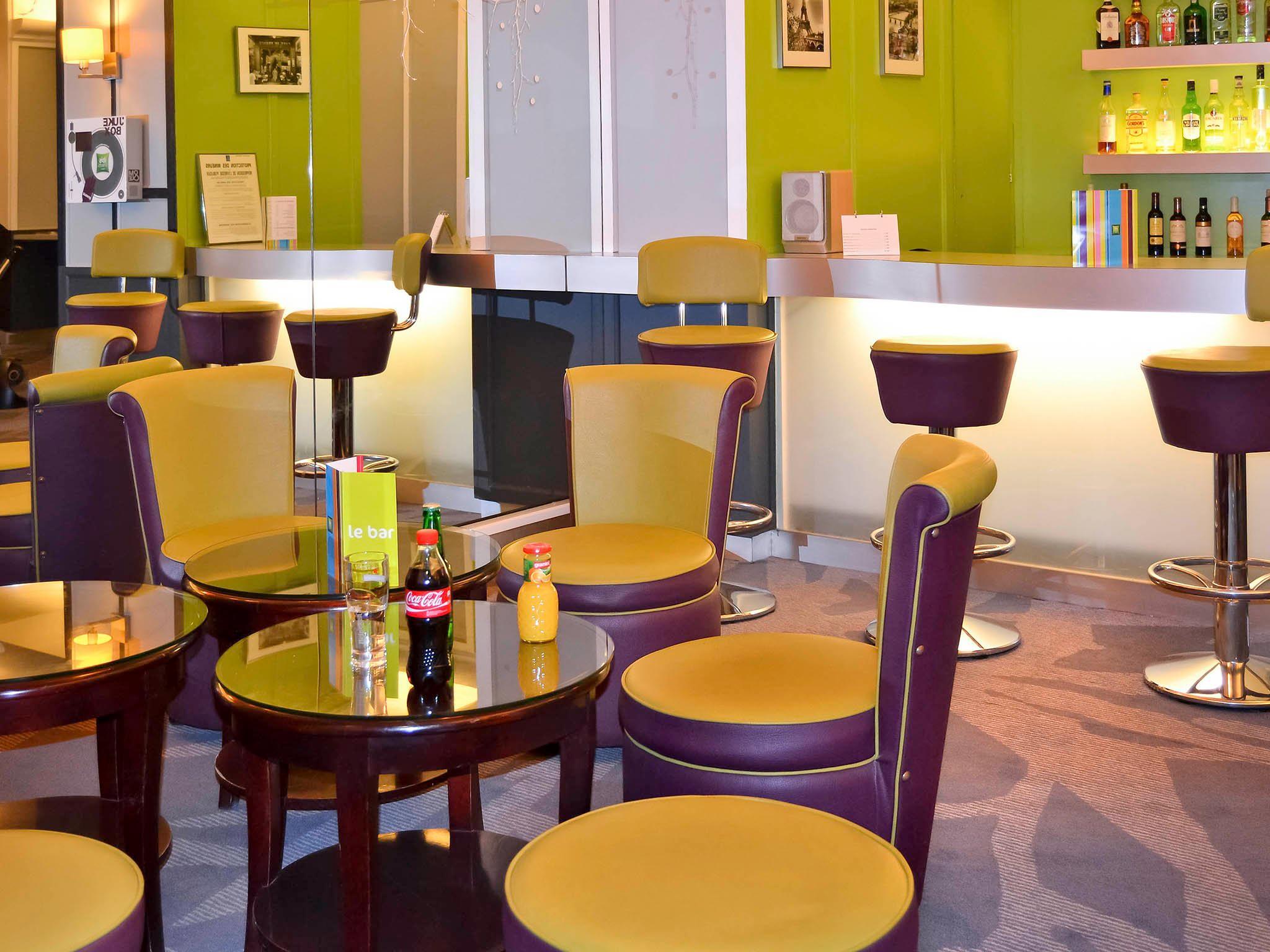 Hotel Ibis Styles Paris Cadet Lafayette Esterno foto