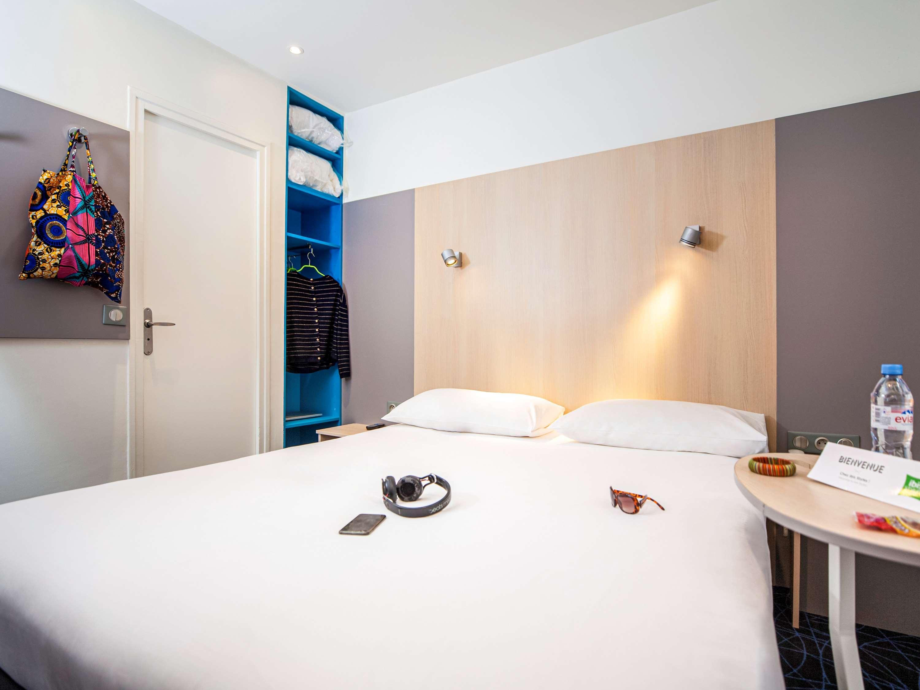 Hotel Ibis Styles Paris Cadet Lafayette Esterno foto
