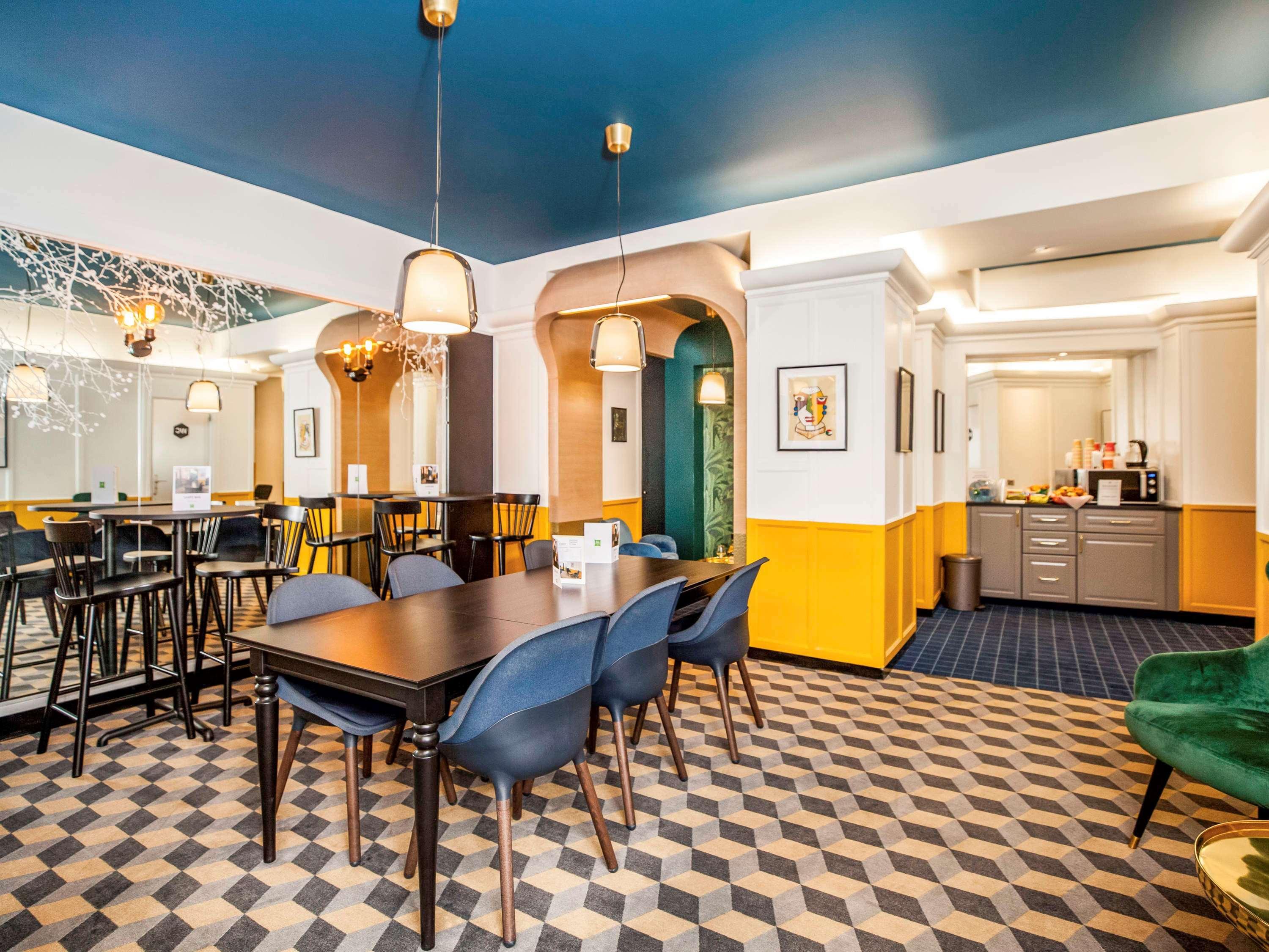 Hotel Ibis Styles Paris Cadet Lafayette Esterno foto