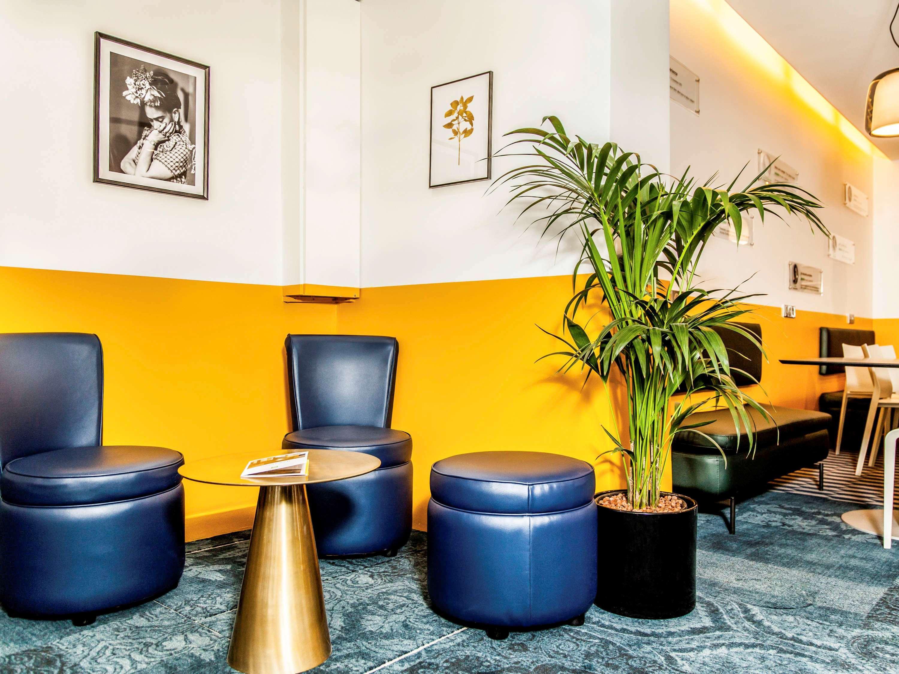 Hotel Ibis Styles Paris Cadet Lafayette Esterno foto