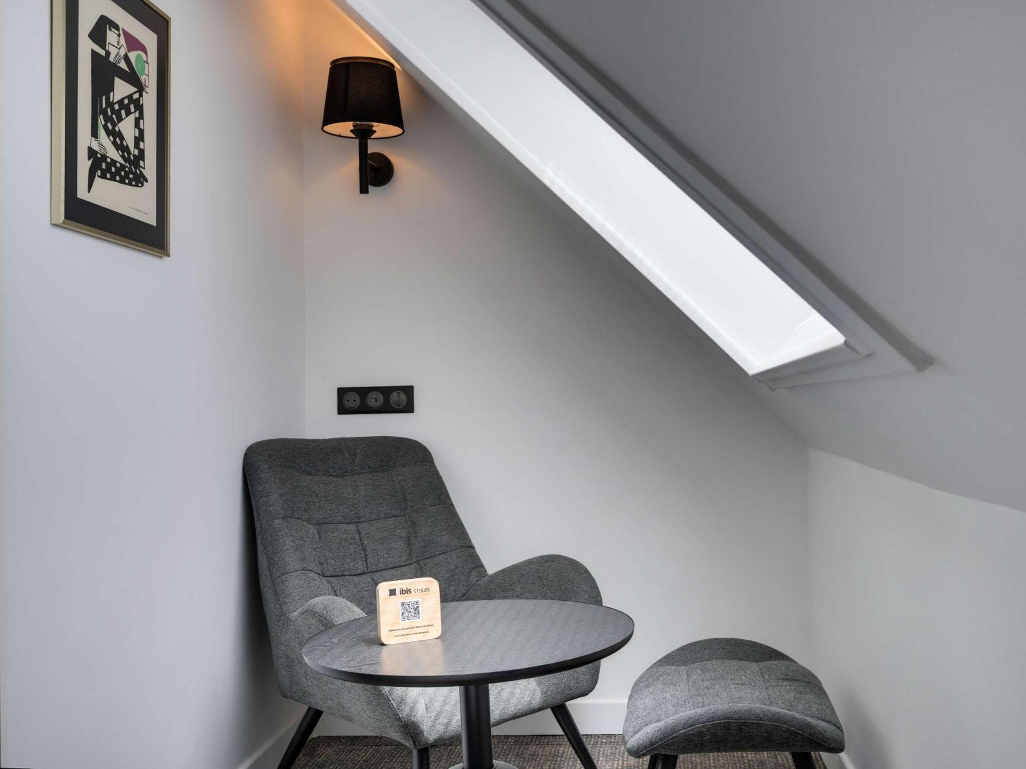 Hotel Ibis Styles Paris Cadet Lafayette Esterno foto