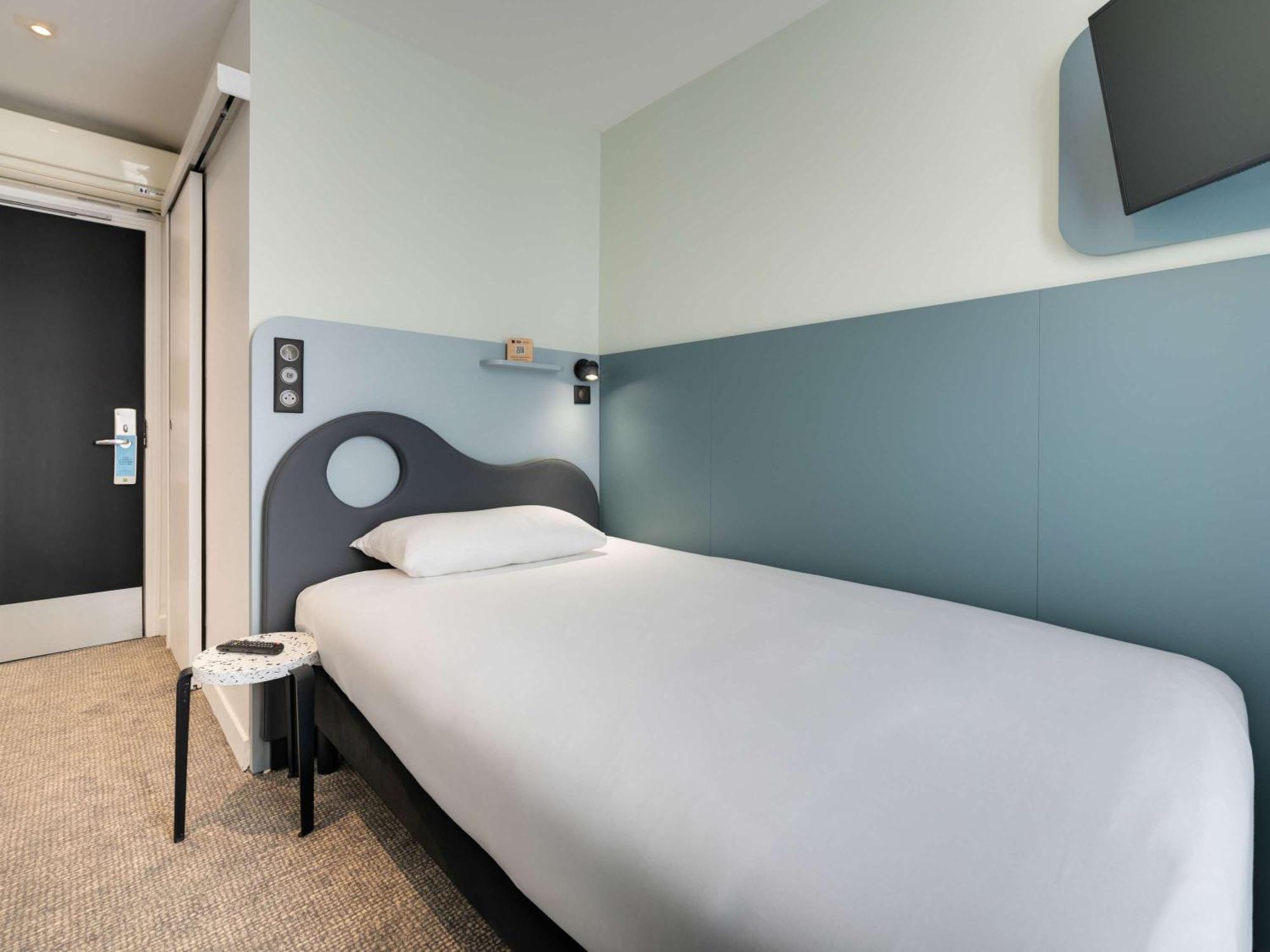 Hotel Ibis Styles Paris Cadet Lafayette Esterno foto