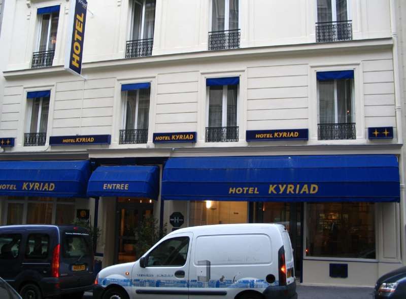 Hotel Ibis Styles Paris Cadet Lafayette Esterno foto